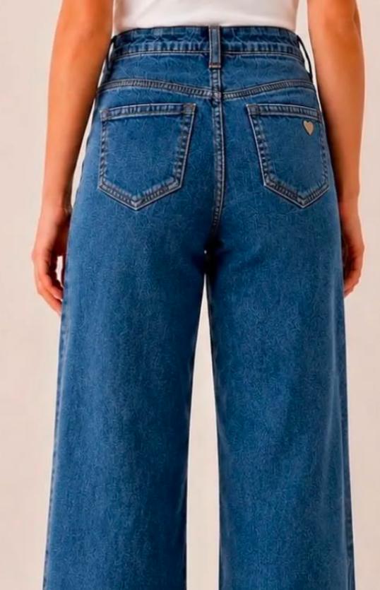 Jeans large avec broderie